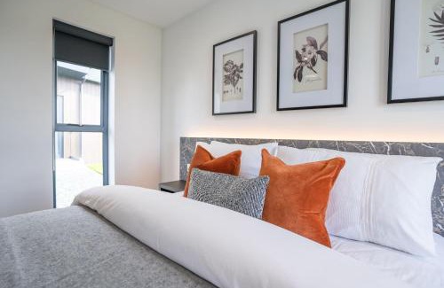 Llangefni House | Lligwy Lodge