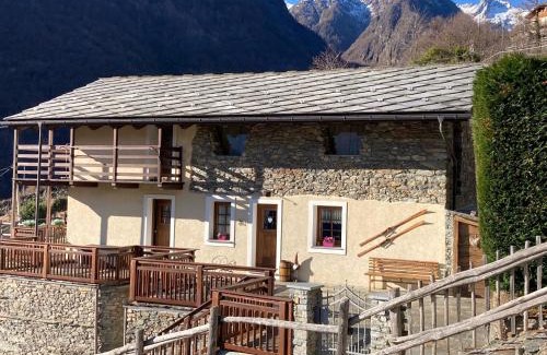 Hone House | Lo Sougnet