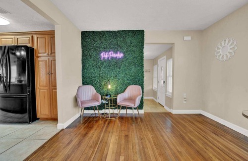 Lynn Haven House | Loaded House and Guest House w Game Room Gym