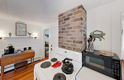 Prospect Harbor House | Lobster Cottage on the Harbor W/Lighthouse and Waterviews.