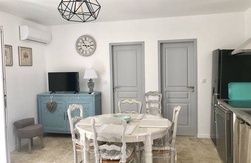 Arpaillargues-et-Aureillac Cottage | Location Uzès with pool and jacuzzi