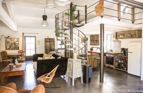 Saint-Andre-de-Roquepertuis House | Local stone Provencal country cottage with pool