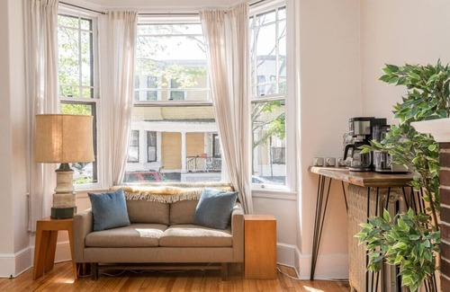 Downtown Portland Apartment | Local Landmark! Gorgeous Historic Home