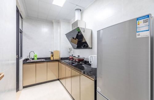 Xiangzhou District Apartment | Locals Boutique Apartment Huafa Plaza 22