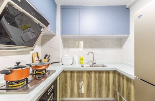 Xiangzhou District Apartment | Locals Boutique Apartment WanzaiCEC No.4