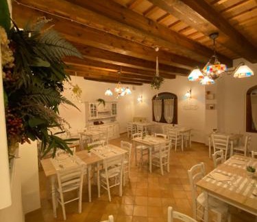 Pievebovigliana Hotel | Locanda della Pieve