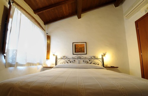 Pauli Arbarei Bed & Breakfast | Locanda La Rosa