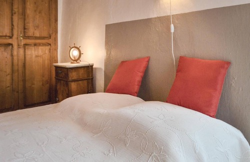 San-Lorenzo House | Located in the hilly landscape of Castagniccia, this vacation home offers its guests pleasant rest a