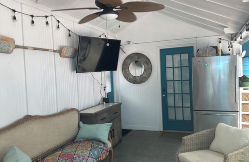 Zilker House | Location! Charming Casita w/private entrance