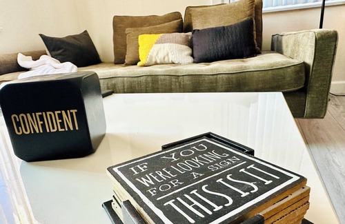 Hermosa Beach Apartment | Location! Coastal Elegance in Prime Hermosa Beach