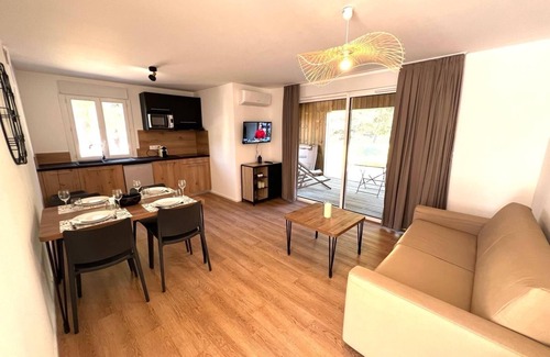 Cala Rossa Apartment | Location Corsica, T2 800 m from Cala Rossa Beach