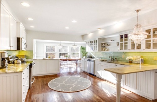 West Stockbridge House | Location! Location! Berkshire Glamour (and comfort) Meets Town And Country