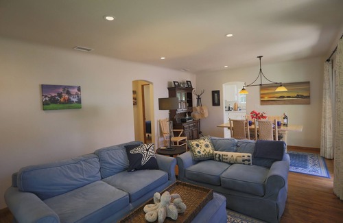 West Beach House | Location-Location-Location! Unique House in beautiful West Beach