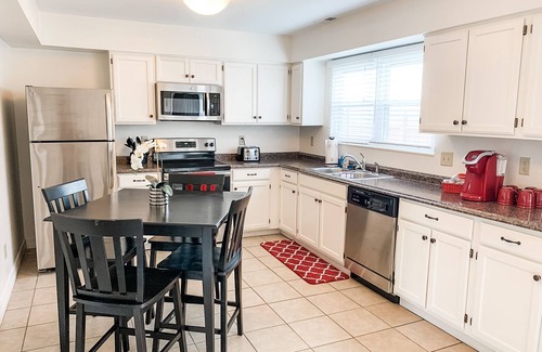 Oxford House | Location, location, location! In Oxford's Mile Square! 4 Bed/2 Bath Townhouse