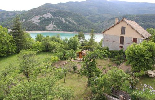 Saint-Julien-du-Verdon Apartment | location vacances 5 place des moulieres