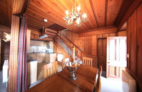 Kinloch Rannoch House | Loch Rannoch Highland Club, Lochside 1 Lodge