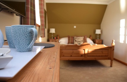 Strathpeffer Bed & Breakfast | Lochview Guesthouse
