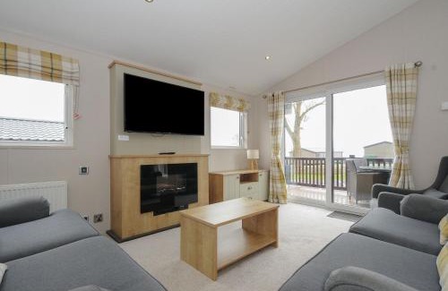 Brixham House | Lodge 71 at Riviera Bay Coastal Retreat