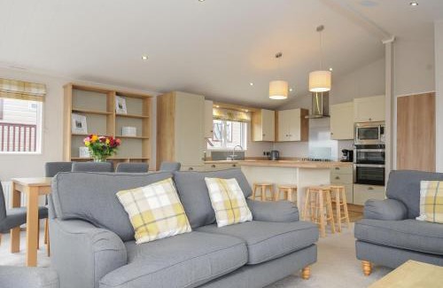 Brixham House | Lodge 71 at Riviera Bay Coastal Retreat