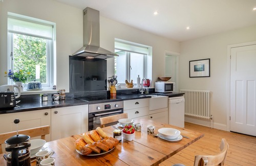 Orford House | Lodge Farm Cottage - Two Bedroom House, Sleeps 4