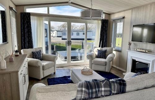 St. Andrews House | Lodge No 20 - Stewart's Resort Cameron