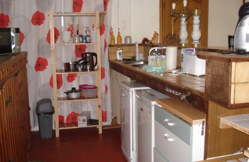 Conde-sur-lʼEscaut Cottage | lodging of the hermitage (stage) Maurice and Claudie accomodate you in a frame