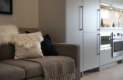 Rossland Apartment | Loft at The Crescent Sleeps 4 to 6