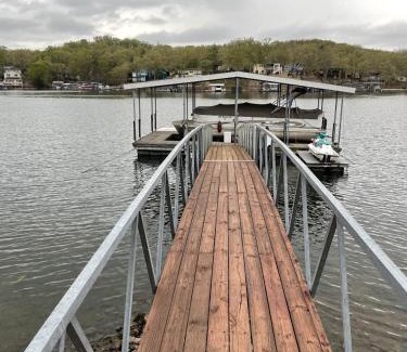 Gravois Mills Apartment | Loft , boat dock, 2 bedrooms , pet friendly
