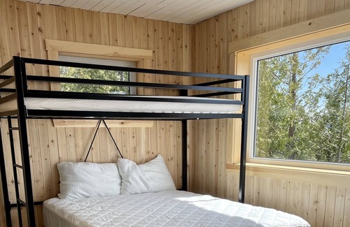 Miguasha-Ouest Ski Chalet | Loft chalet on private waterfront | Gaspesie