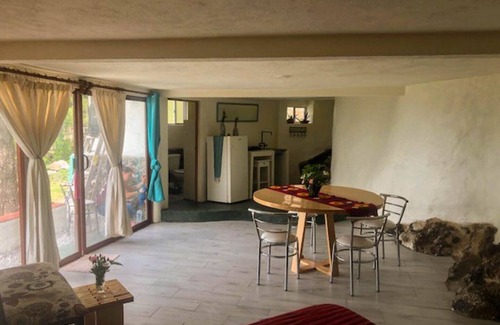 Tepoztlan Apartment | Loft en la Montaña con Baño Privado, Terraza, Jardín y Vistas Panorámicas