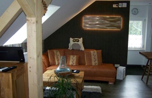 Apolda Apartment | Loft-Ferienwohnung zur "Kfz-Schenke"