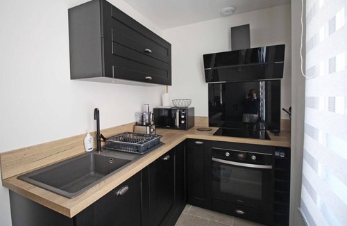 Limoges Apartment | Loft, "Le Cosy" Coeur de Ville au Calme Avec Stationnement Privé