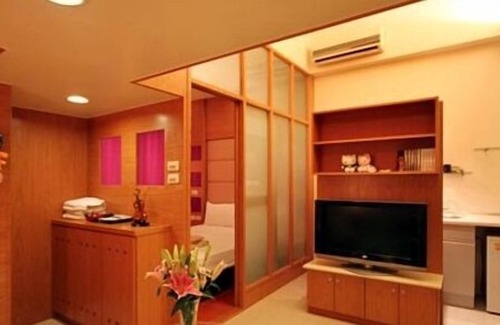 Sinsing District Apartment | Loft Style Apt B Sleeps 12 in Kaohsiung, Taiwan 12人家庭樓中樓組B