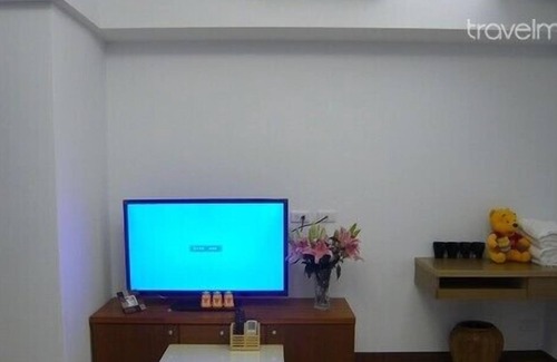 Sinsing District Apartment | Loft Style Apt sleeps 4~6pax near Kaohsiung Train Station 童話世界樓中樓近高雄火車站