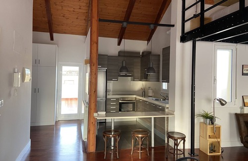 Zaragoza Apartment | Loft-style penthouse, with unbeatable views of the Plaza del Pilar.