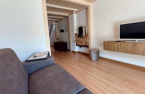 Tirano Apartment | Loft Tirano centro storico - open space Adele
