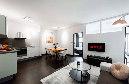 Karlin Apartment | Loft with 3-bedrooms balcony and parking