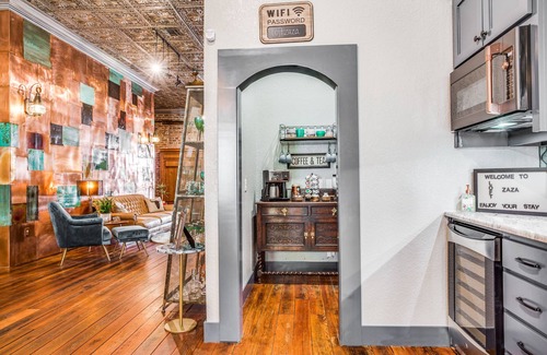 Gainesville Apartment | Loft Zaza voted best hotel in Cooke Co. 2023- GDR