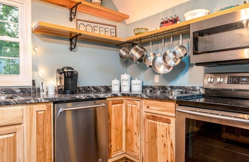 Mount Juliet Apartment | Lofted Suite With King Bed 30 Min To Nashville!