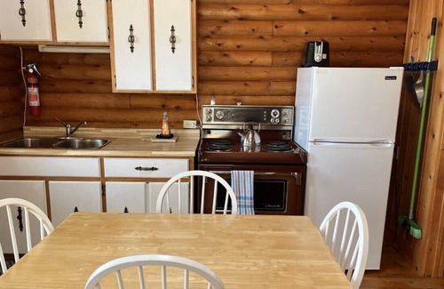 West Bay Cabin | Log Cabin on Bras d'or lake, 1 BDR (5 of 5)