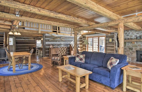 White Lake House | Log Cabin on the Wolf River with Private Hot Tub!