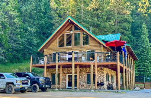 McCloud House | Log Home on 60 Private Acres By Mt Shasta Ski Park