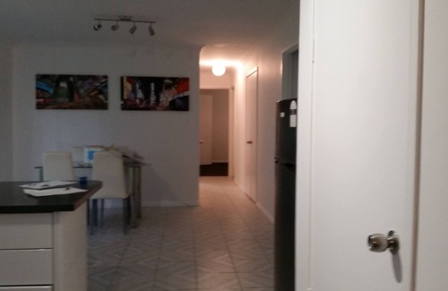 Eagleby House | Logan Hospital Dreamworld. Tamborine. upmarket area 3 bed furnished, ask pets.