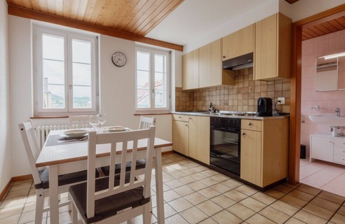 Estavayer-le-Lac Apartment | Logement au Centre D'estavayer-le-lac