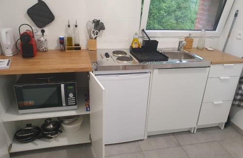Douvres Apartment | Logement confortable au cœur d'un village paisible