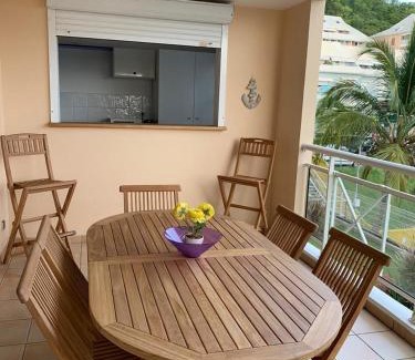 Riviere-Sens Apartment | logement entier vue sur mer