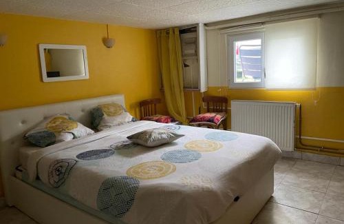 Belle-Eglise Apartment | Logement entrée indépendant, sous sol éclairé, cuisine, SDB WC, jardin