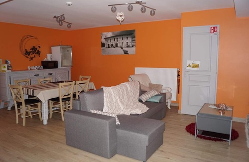 Saint-Bonnet-le-Froid Hotel | Logis Auberge des Myrtilles