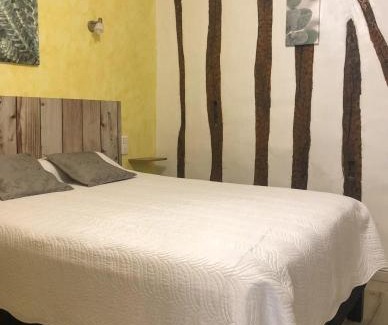 Mirande Hotel | Logis Hôtel Restaurant Métropole