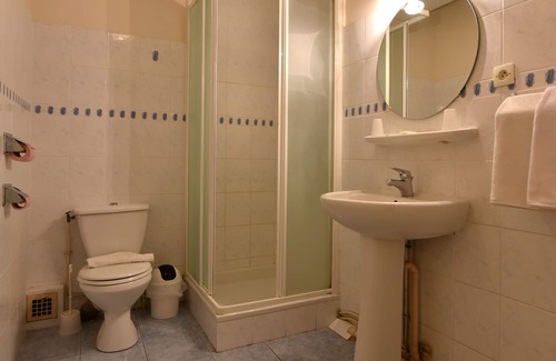 Faubourg Saint-Jacques Hotel | Logis Hôtel Saint Jacques